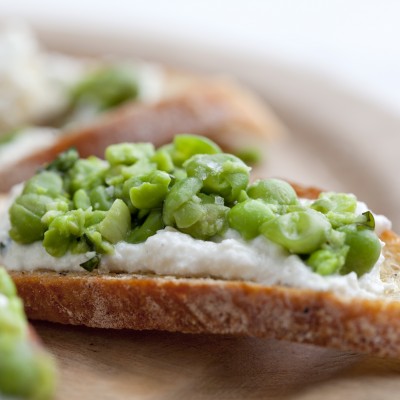 Crostini with Ricotta and Spring Peas